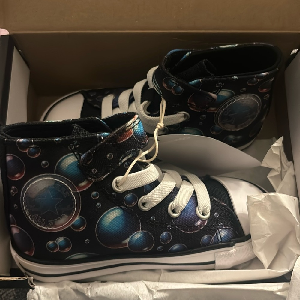 Converse black/white bubble infant size 7